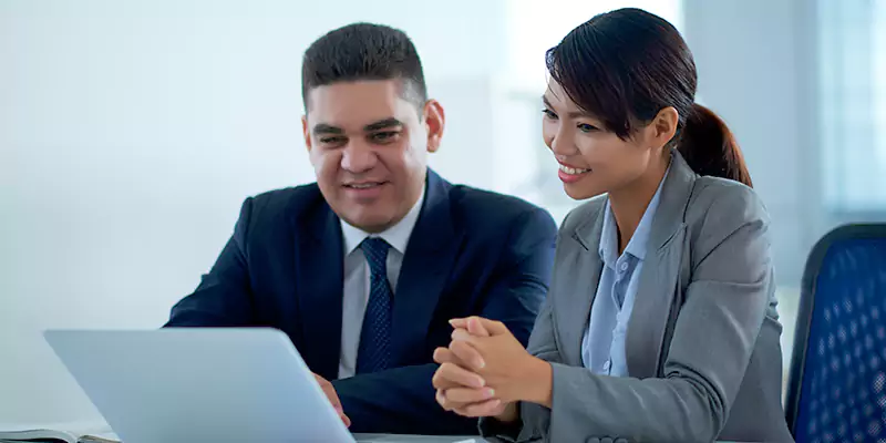 Why Partner with the Best TN Visa Consultants for Canadian Applicants for New Zealand?